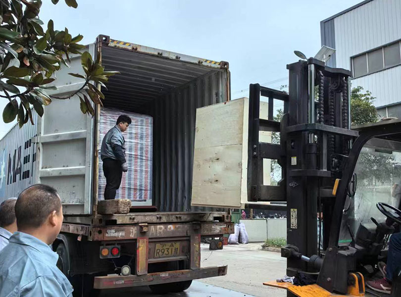 羅馬尼亞發(fā)貨-18頭醋灌裝線2 羅馬尼亞發(fā)貨-18頭醋灌裝線2