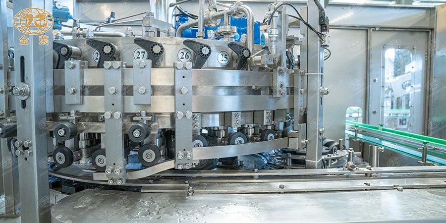 易拉罐灌裝線-3